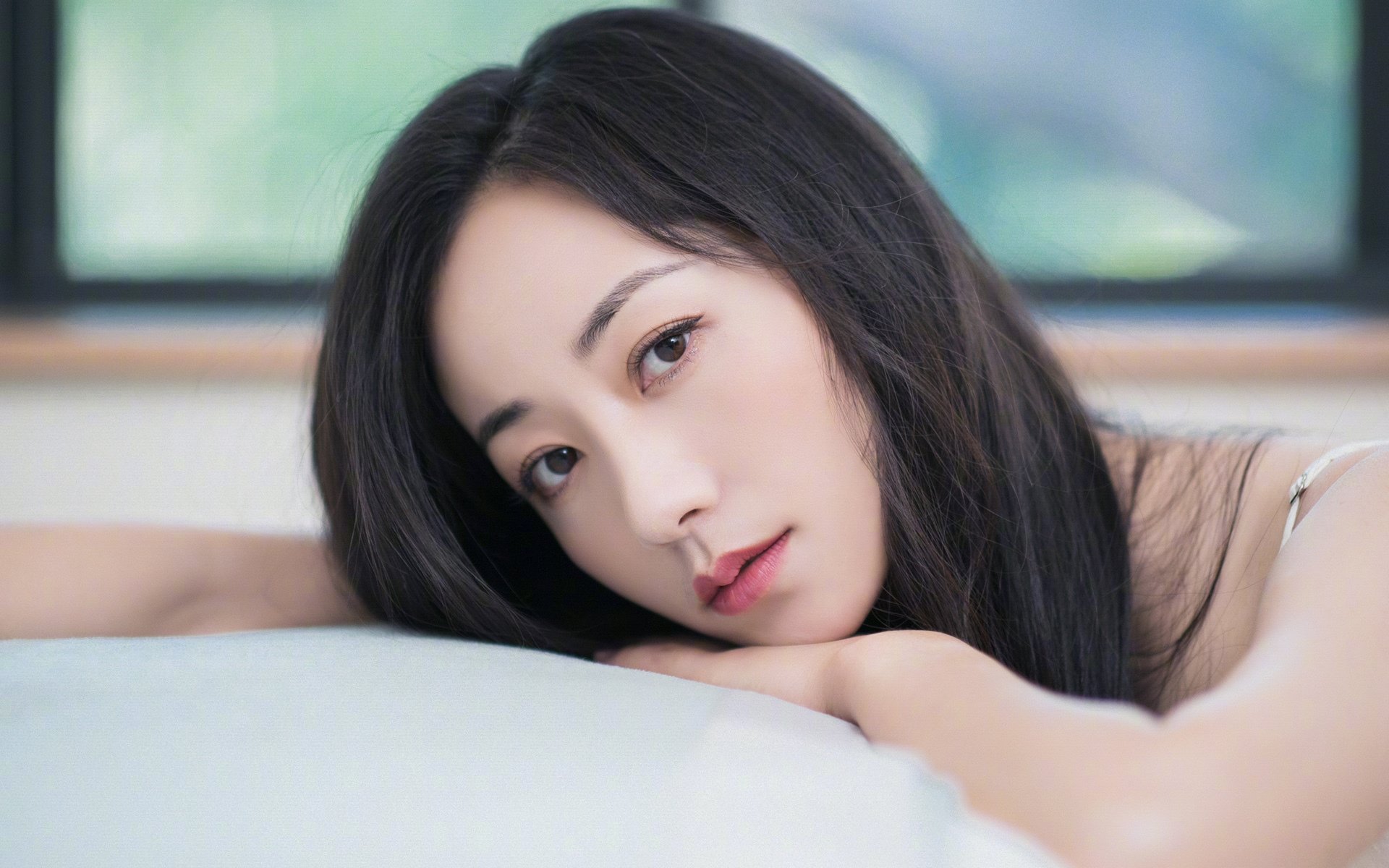 东欧铁骑踏破郁金香,罗马尼亚大胜荷兰,梅西客场引领B组惊天变局